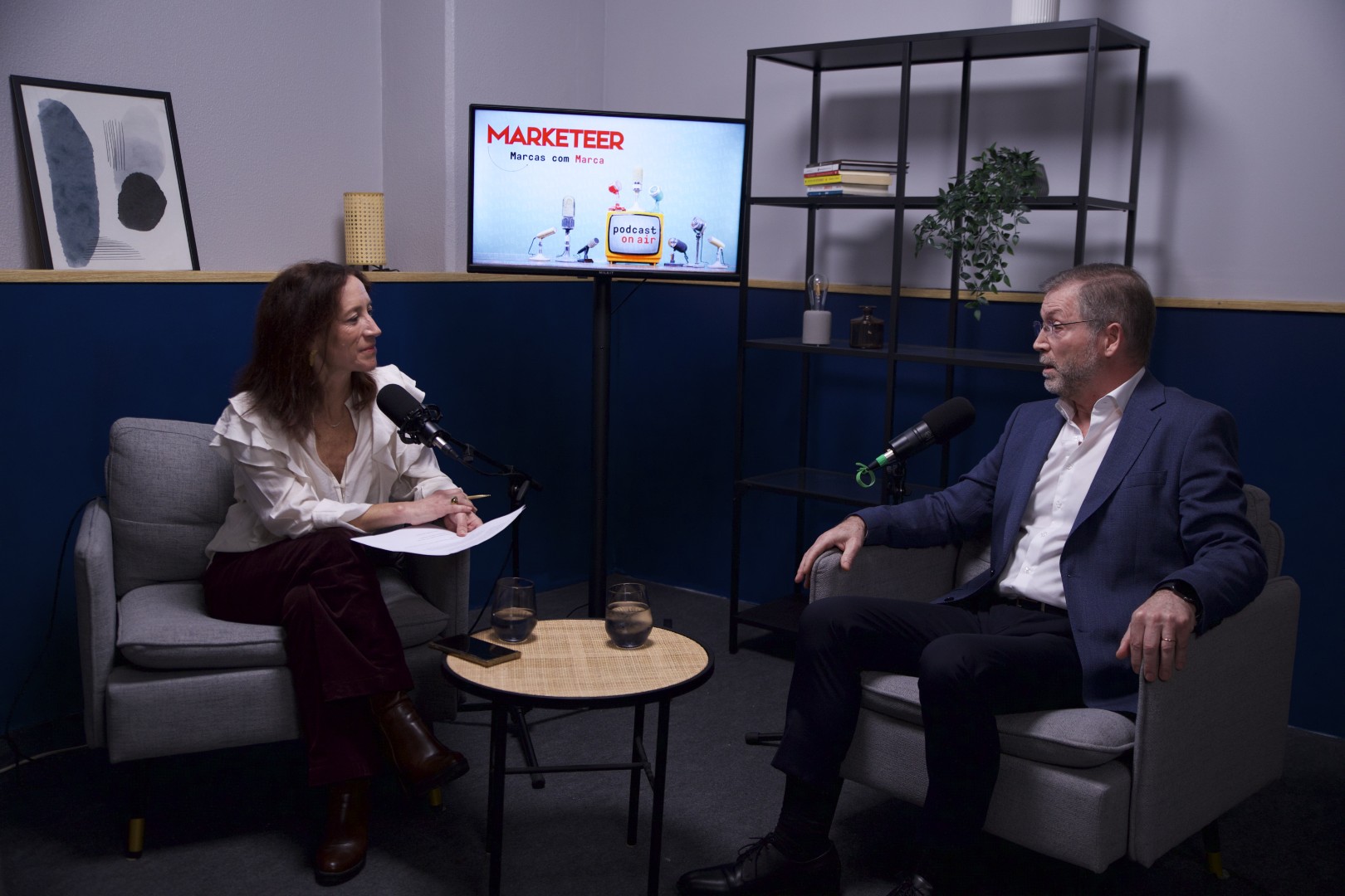 Fotografia real do estúdio de podcast 4