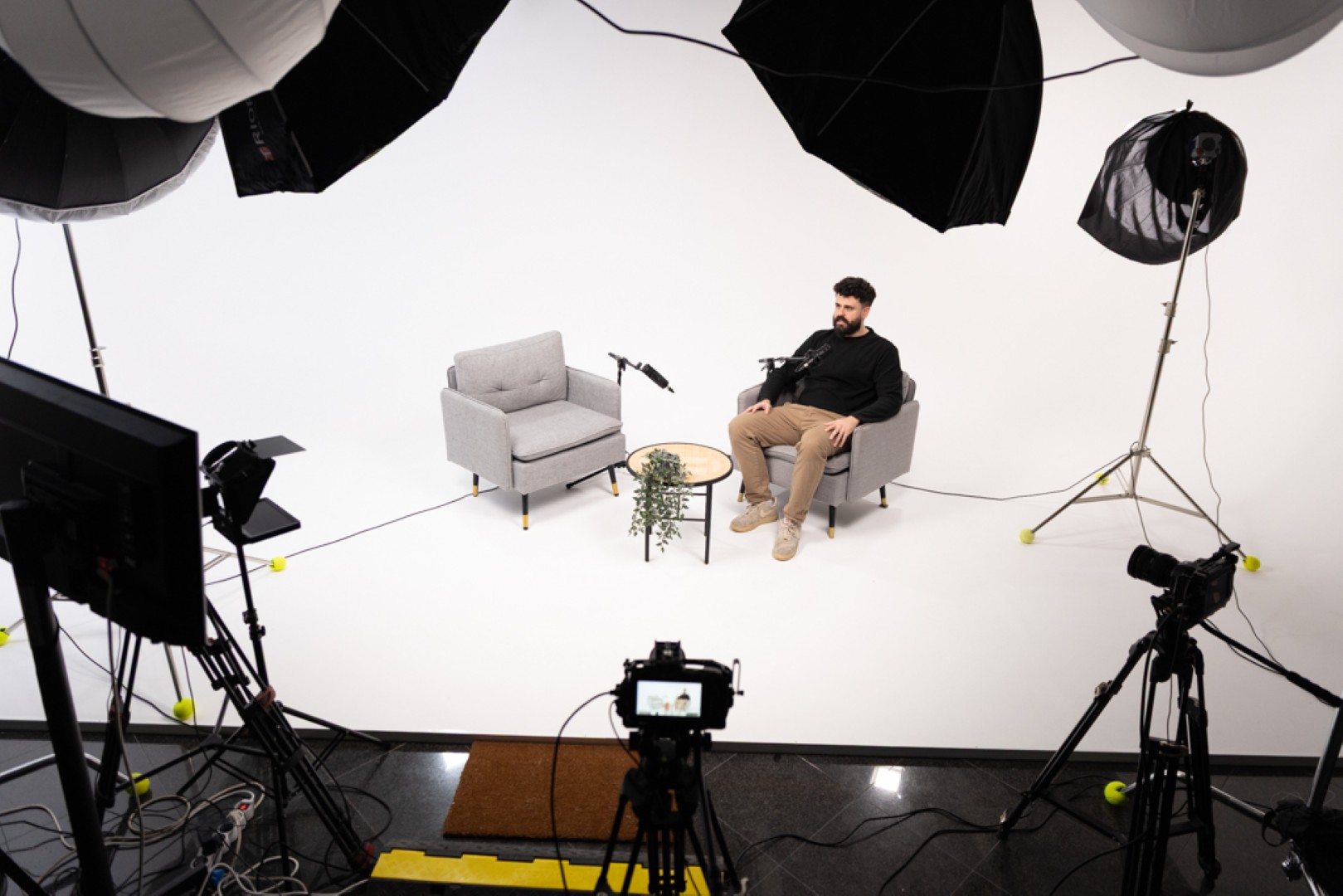 Fotografia real do estúdio de podcast 13